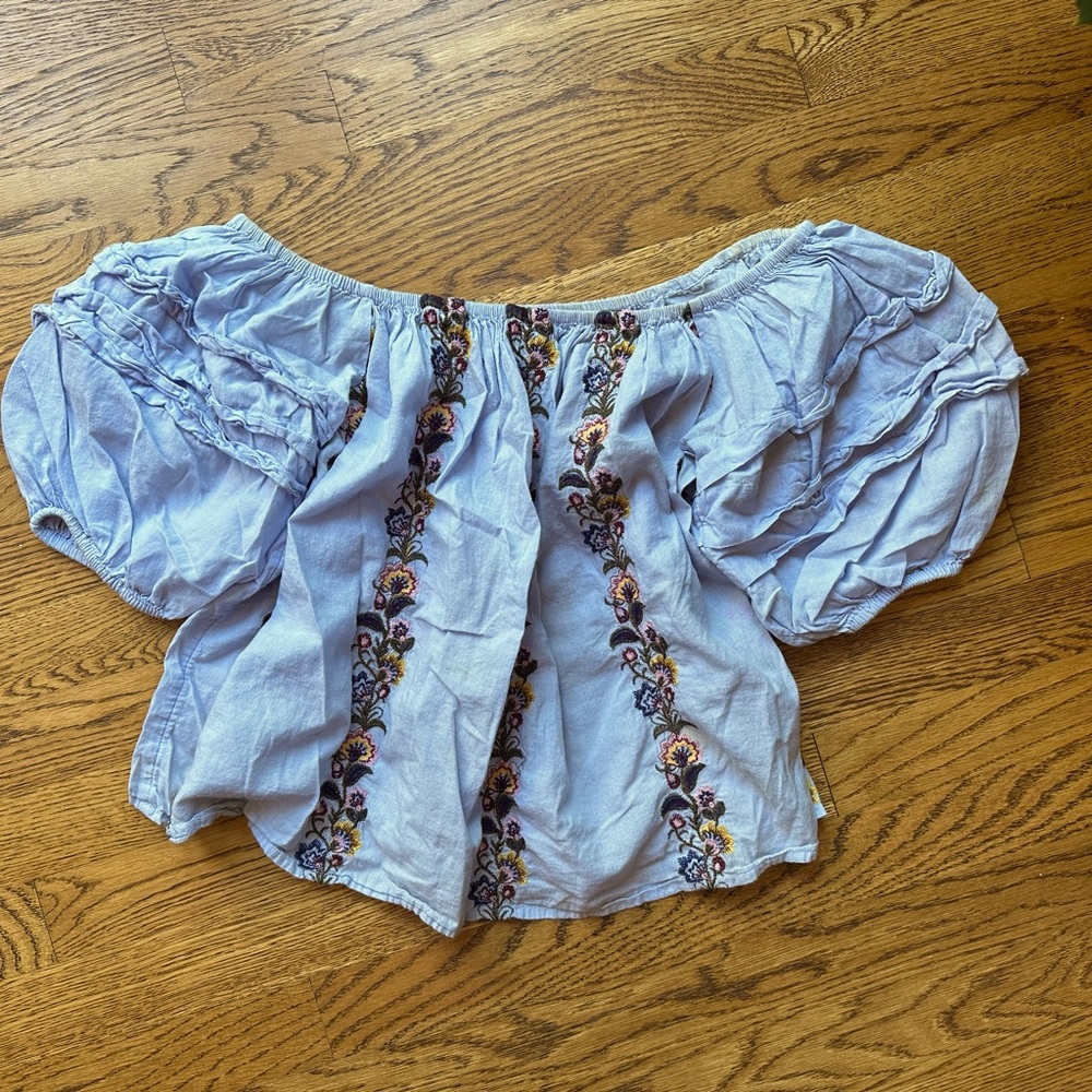 Floral flowy summer top